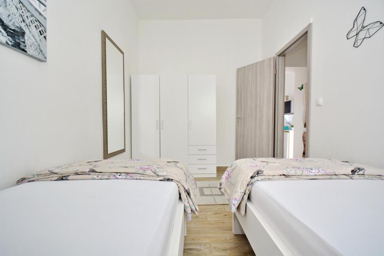 Holiday Home Paulin Obrovac Bagian luar foto