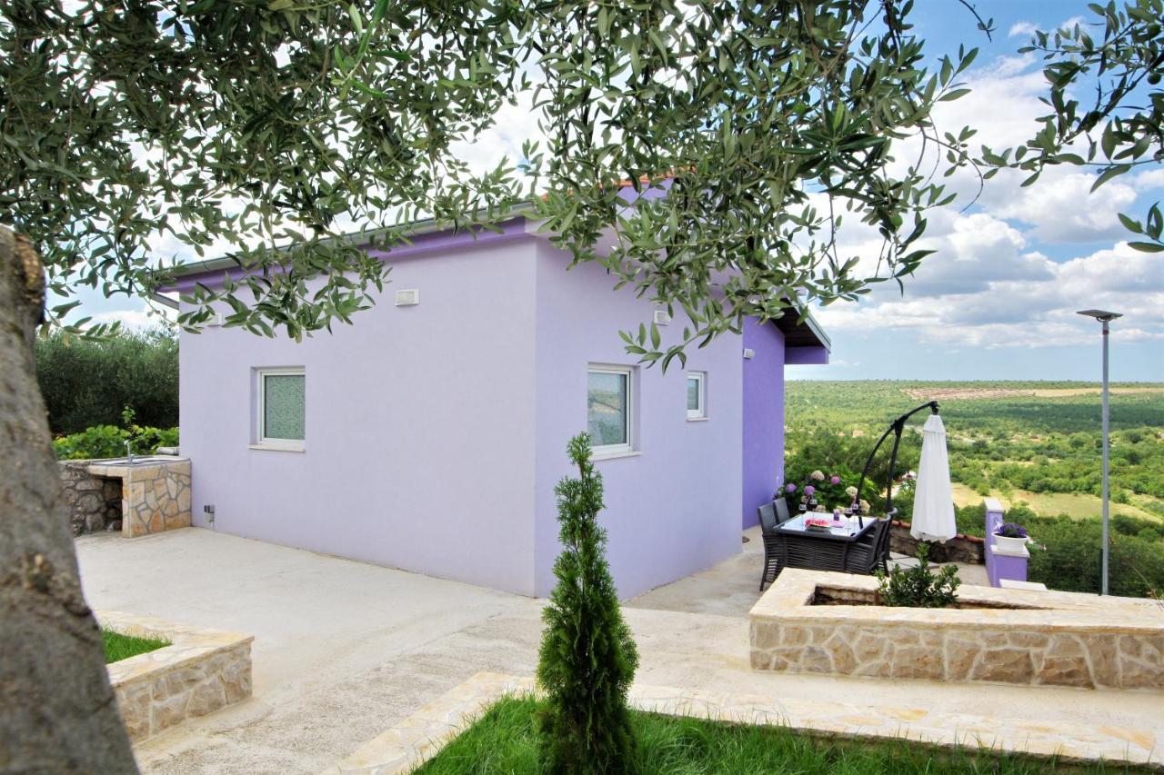Holiday Home Paulin Obrovac Bagian luar foto