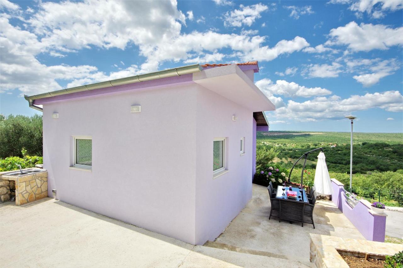 Holiday Home Paulin Obrovac Bagian luar foto
